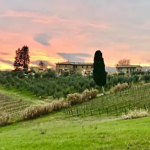 https://laura-chianti-vacanze.it-tuscanyhotel.com