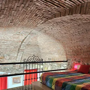 https://home-laura.italymilanhotels.net